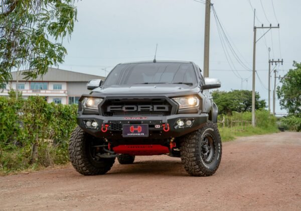 KING SERIES FRONT BULL BAR PLUS SQUARE FOR FORD RANGER PX2-PX3 2015-2021 - Image 2